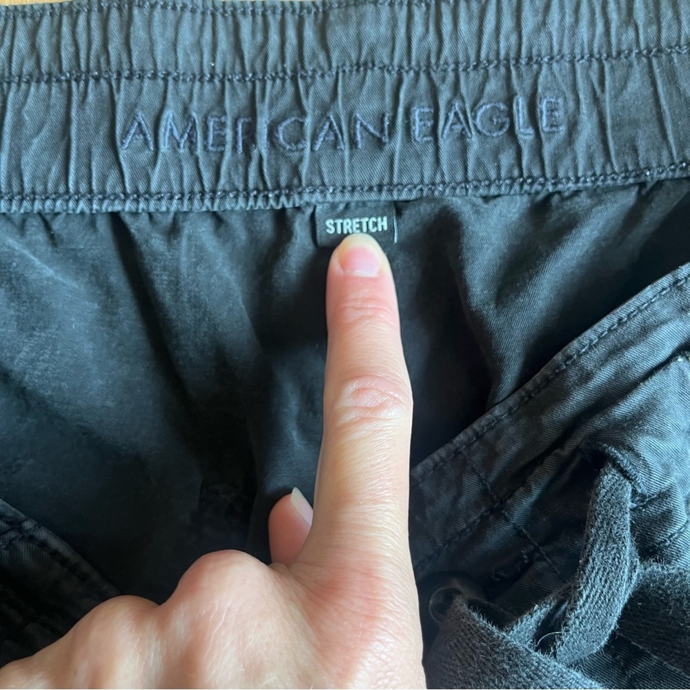 American Eagle Cargo Jogger Pants Women’s Size 14 Black Stretch Utility Pockets - Picture 9 of 10